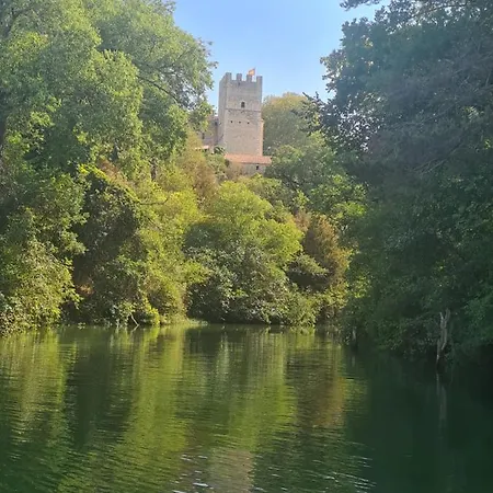 La Parenthese Entrevennes